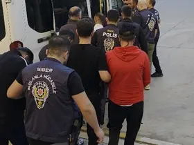 Manisa’da nitelikli dolandırıcılık soruşturmasında 14 şüpheli tutuklandı
