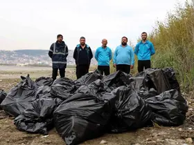 Mavi Takım’dan sahilde temizlik: 50 torba atık toplandı
