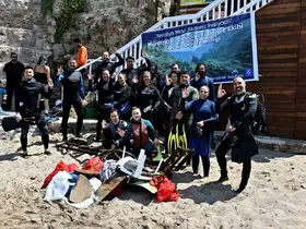 Mermerli Plajı’nda deniz dibi temizliği
