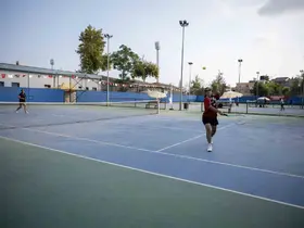 Mersin’de 30 Ağustos coşkusu tenis kortlarına taşındı
