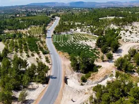 Mersin’de 4 mahalleyi birbirine bağlayan yol yenilendi
