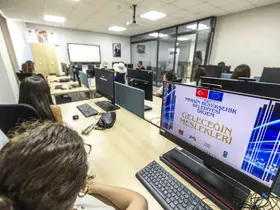 Mersin’de gençlere ücretsiz yazılım eğitimi
