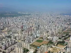 Mersin’de kentsel dönüşüm için 30 bin hektarlık yol haritası hazırlanıyor
