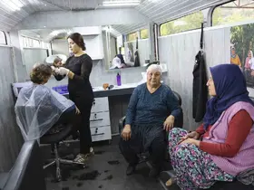 Mersin’de mobil kuaför hizmeti 40 bin 100 kişiye ulaştı
