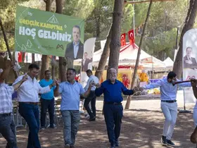 Mersin’de muhtarlar hem stres attı hem de sorunlarını paylaştı
