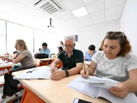 Mersin’de ücretsiz İngilizce kurslarına yoğun ilgi
