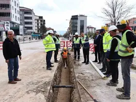 Merzifon’un içme suyu projesinde boru döşeme çalışması sürüyor
