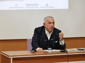 Metin Külünk: "Mesele, hak ile batıl mücadelesinde kimin nerede durduğudur"
