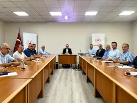 Mevsimlik tarım işçileri için toplandılar
