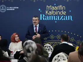 Milli Eğitim Bakanı Tekin, Erzurum’da şehit aileleri ve gazilerle buluştu, ilk iftarını öğrencilerle açtı
