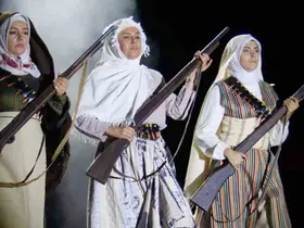 Milli mücadele kıyafetleri sergilendi
