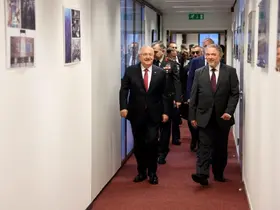 Milli Savunma Bakanı Güler, NATO Karargahı’nda

