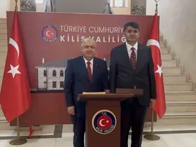 Milli Savunma Bakanı Yaşar Güler sınırın sıfır noktasında

