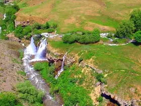 Motokroscuların kamerasından Erzincan’ın saklı cenneti Konarlı Şelalesi
