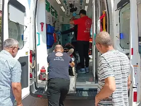 Motosiklet ile otomobil çarpıştı: 1 yaralı

