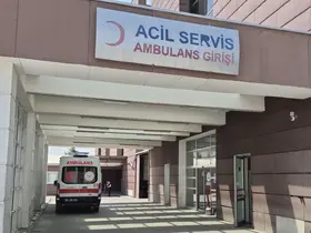 Motosiklet ile otomobil çarpıştı: 1 yaralı
