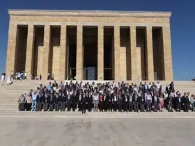 Muğla Büyükşehir, şehit yakını ve gazileri Anıtkabir’e götürdü
