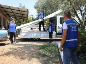 Muğla Büyükşehir’den sel mağduru üreticilere sera naylonu desteği
