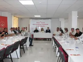 Muhtarlarla sosyal hizmet iş birliği masaya yatırıldı
