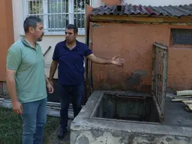 Namaz için okulda kaldı, yavru kedinin kurtulmasına vesile oldu
