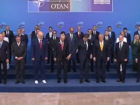 NATO Zirvesi’nde beyaz ayakkabı detayı dikkat çekti
