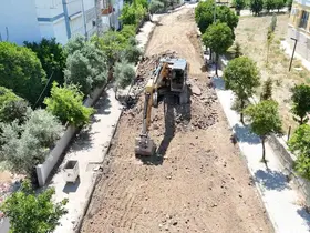 Nazilli’de yol, altyapı ve park çalışmaları sürüyor
