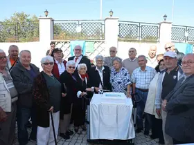 Nilüfer’de Yaşlılar Günü’nde kalpler gençleşti
