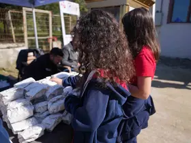 Öğrenciler patili dostlarla buluştu
