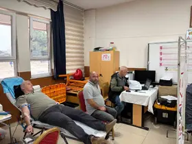 Okulda kan bağışı

