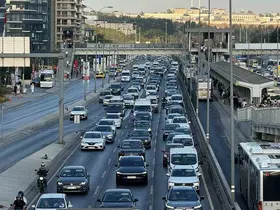 Okullarda uyum haftası başladı, İstanbul’da trafik yoğunluğu oluştu
