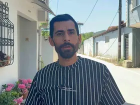 Ölmek üzereyken zeytinyağıyla kurtardı, 10 yıldır yanından ayrılmıyor
