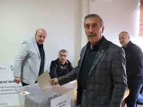 Oltu’da Ticaret ve Sanayi Odası seçimlerini Baki Karaca kazandı
