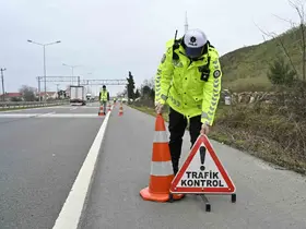 Ordu’da trafik denetimleri: Bir haftada 15 bine yakın araç ve sürücüsü denetlendi
