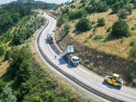 Orhaneli’nin yolları yenileniyor
