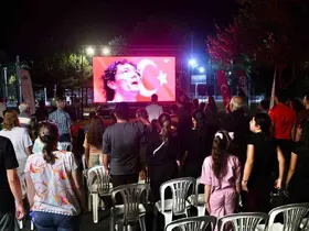 Osmangazi Belediyesi milli heyecanı meydanlara taşıdı
