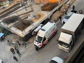 Otomobil inşaatın temeline düştü
