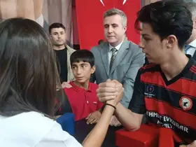 Özalp’ta Gençlik ve Spor Festivali düzenlendi
