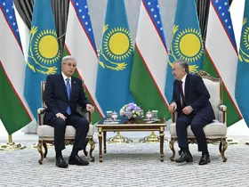 Özbekistan’dan Kazakistan Cumhurbaşkanı Tokayev’e "Yüksek Dereceli Dostluk" Nişanı
