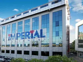 Özel İmperial Hastanesi 19. yaşında
