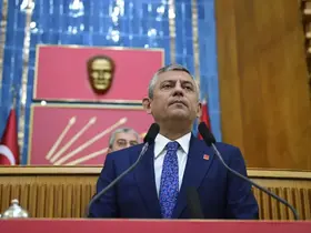 Özgür Özel CHP kürsüsüne veda etti