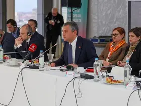 Özgür Özel'den İngiltere'ye sitem!