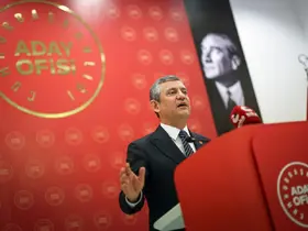 Özgür Özel: "Gündemimiz, ekonomi ve sosyal krizdir"