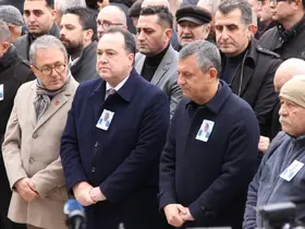 Özgür Özel, Manisa'da cenaze namazına katıldı