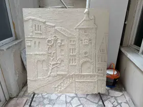 Parmaklarının ucunda alçı sanata dönüşüyor
