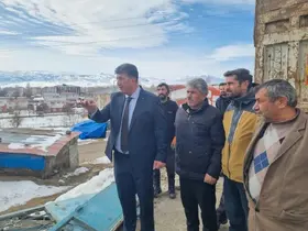 Pasinler Belediyesi’nden metruk bina yıkımı
