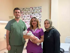 Patnos Devlet Hastanesinde büyük başarı: İlki sezaryen olan Anne ikinci bebeğini normal doğumla kucağına aldı
