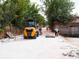 Pelitözü Mahallesinin sokakları kilit parke oluyor
