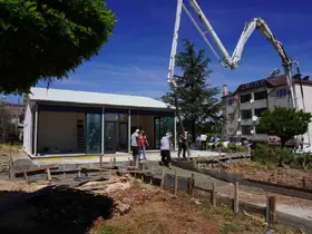 Pelitözü’ne yeni muhtarlık binası, sosyal tesis ve park alanı kazandırılıyor
