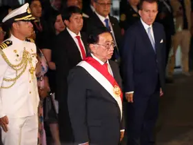 Peru’da 83 yaşındaki Balcazar geçici devlet başkanı oldu
