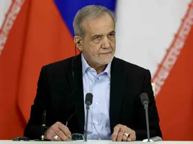 Pezeşkiyan: "Hiçbir toplum büyük zorlukları sıkıntı çekmeden aşamaz"
